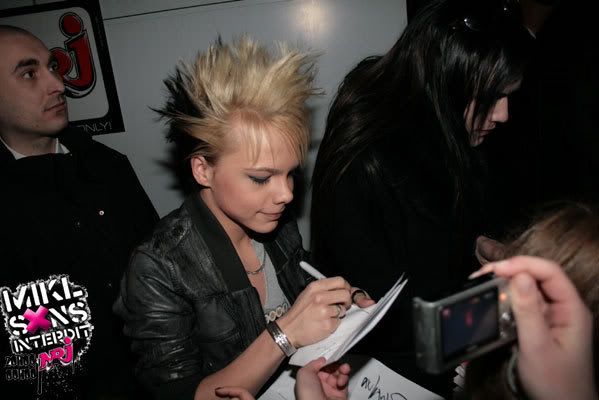 Obrázek “http://i287.photobucket.com/albums/ll128/viky-chan_sweety/24379013.jpg” nelze zobrazit, protože obsahuje chyby.