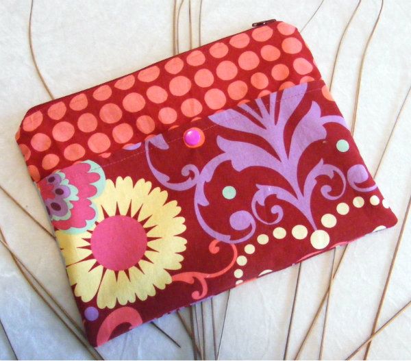 Freedom to use cloth pads anywhere! :::Dual Pocket Purse Size Wetbag:::