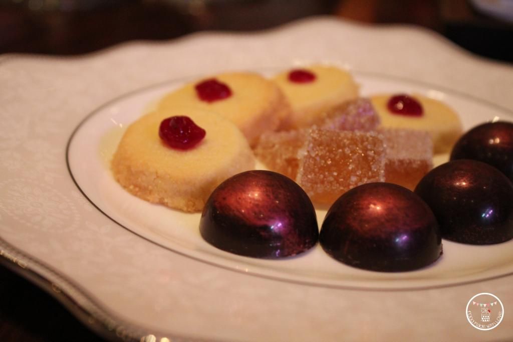petit four