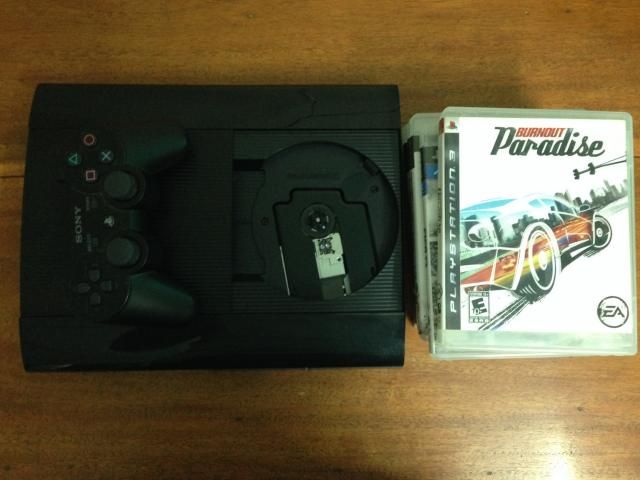 PS3 Super Slim 250GB + 7 Game 98% UK - 4