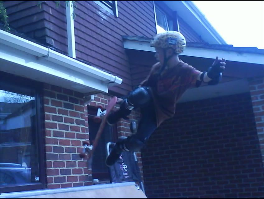 Obrázok “http://i287.photobucket.com/albums/ll154/airsk808/DSC01564.jpg” sa nedá zobraziť, pretože obsahuje chyby.