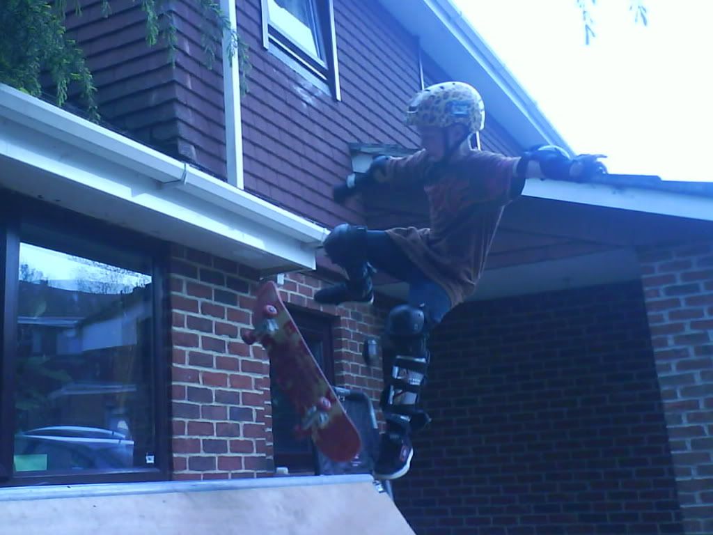 Obrázok “http://i287.photobucket.com/albums/ll154/airsk808/DSC01565.jpg” sa nedá zobraziť, pretože obsahuje chyby.