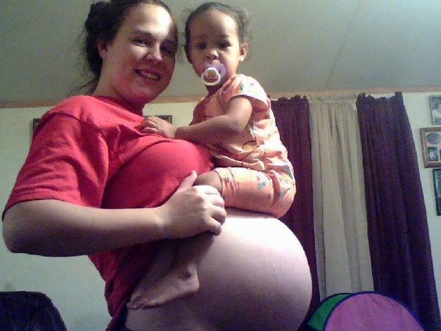 I love this picture b c Jada just loved my belly When I got pregnant again