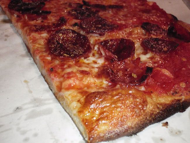 Tomatoes Apizza