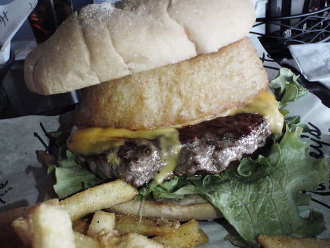Harvey's Grill & Bar