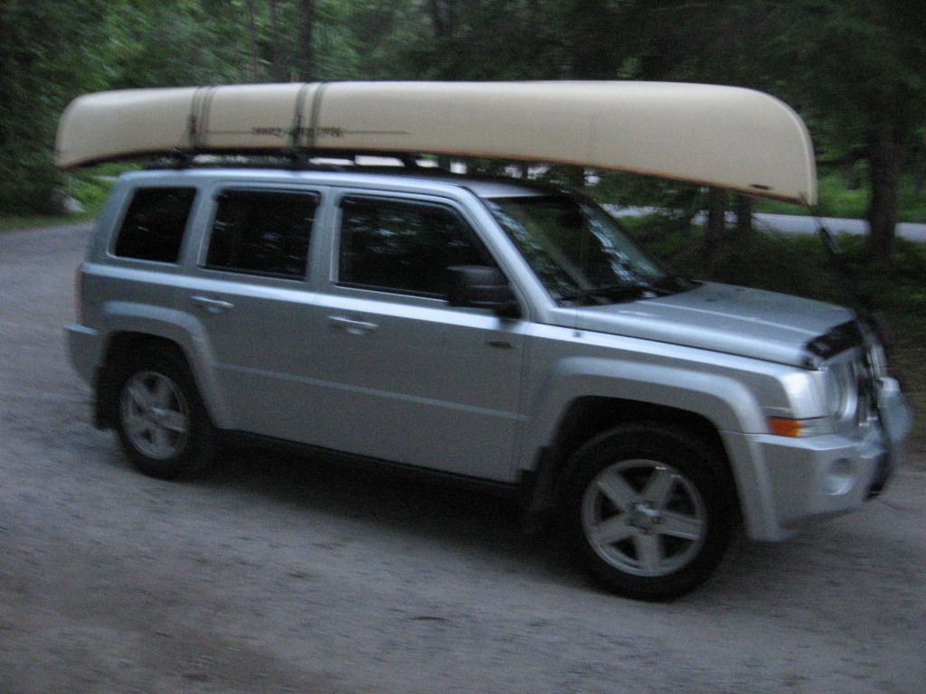 Carry a canoe on a jeep #5