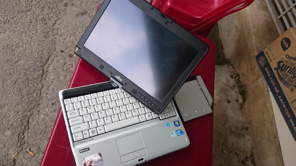 Fujitsu LIFEBOOK T730 Tablet PC, touch-screen , i3 m380, 4g,250gb) - 1