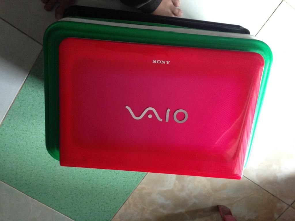 Sony Utrabook SVT14113CXS (Core I3 ivy i3-3217U ,4g,500gb+32gb ssd) máy đẹp keng - 2