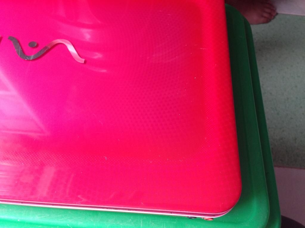 Sony Utrabook SVT14113CXS (Core I3 ivy i3-3217U ,4g,500gb+32gb ssd) máy đẹp keng - 1