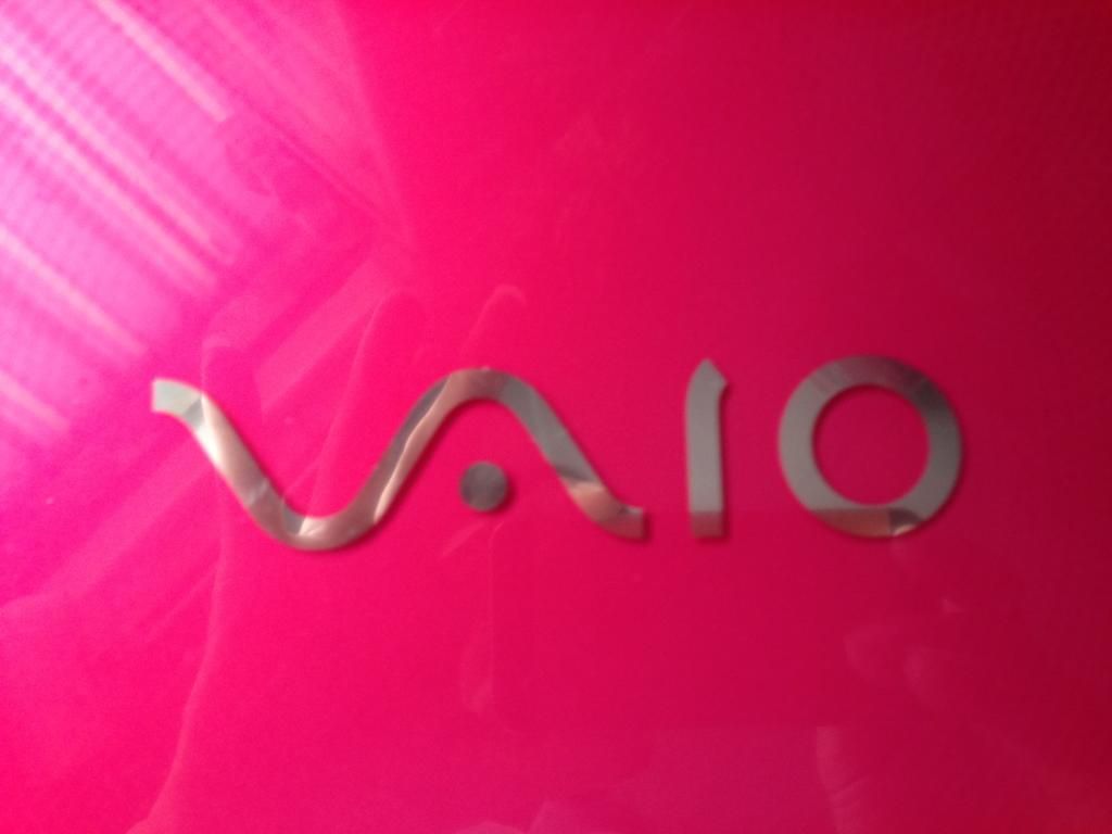 Sony Utrabook SVT14113CXS (Core I3 ivy i3-3217U ,4g,500gb+32gb ssd) máy đẹp keng - 4