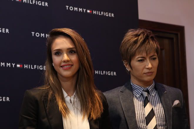 Breaking News Gackt Feels Nervous Next To Jessica Alba At Tommy Hilfiger Event